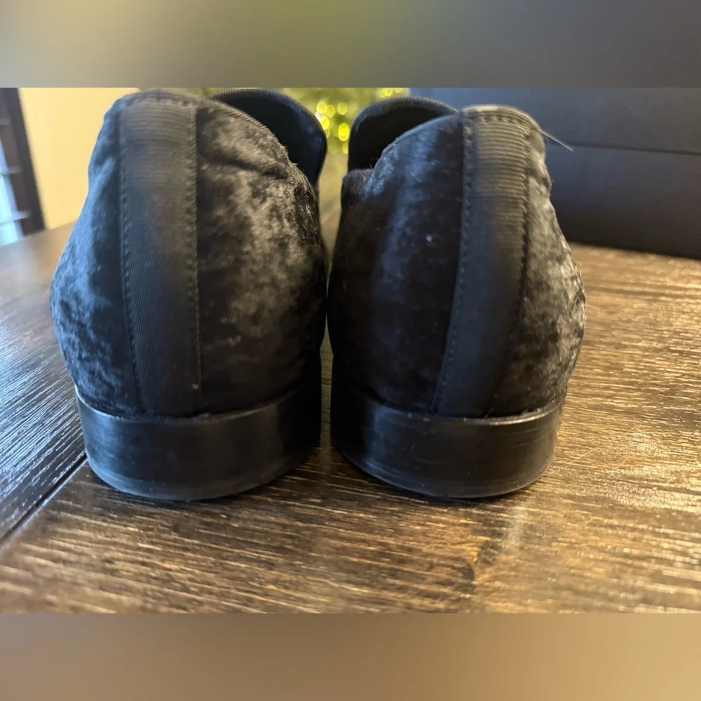 Donald J. Pliner Black Velvet Slip-Ons with Beaded Skull Crest 12M - Picture 5 of 6